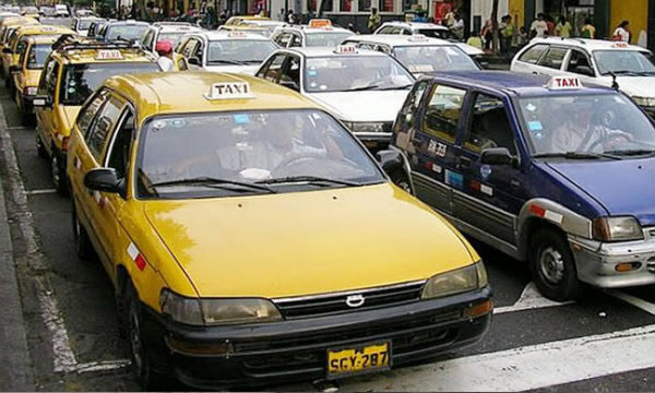 Los taxis de Lima no tienen padronización.
